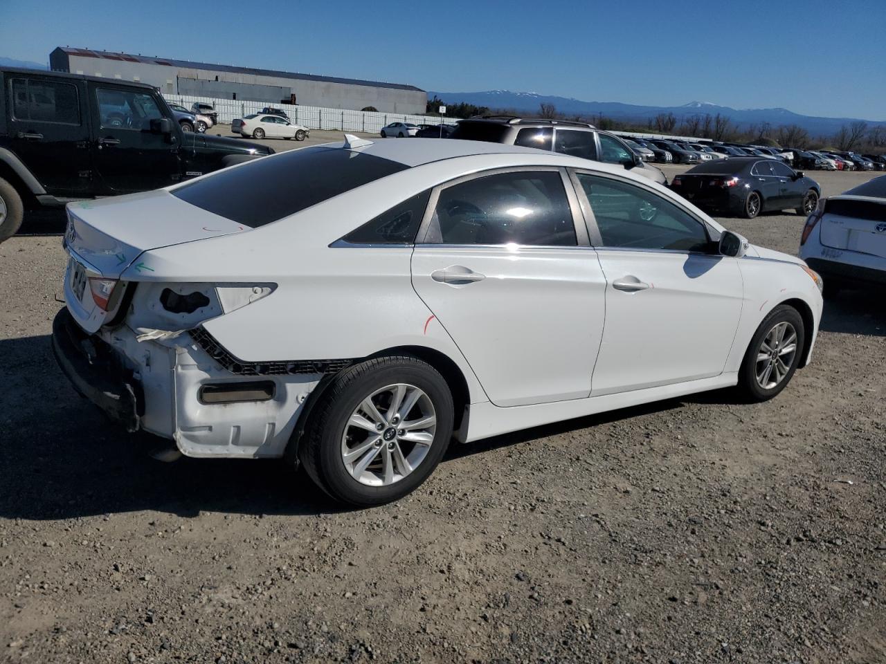 2014 Hyundai Sonata - Image 3