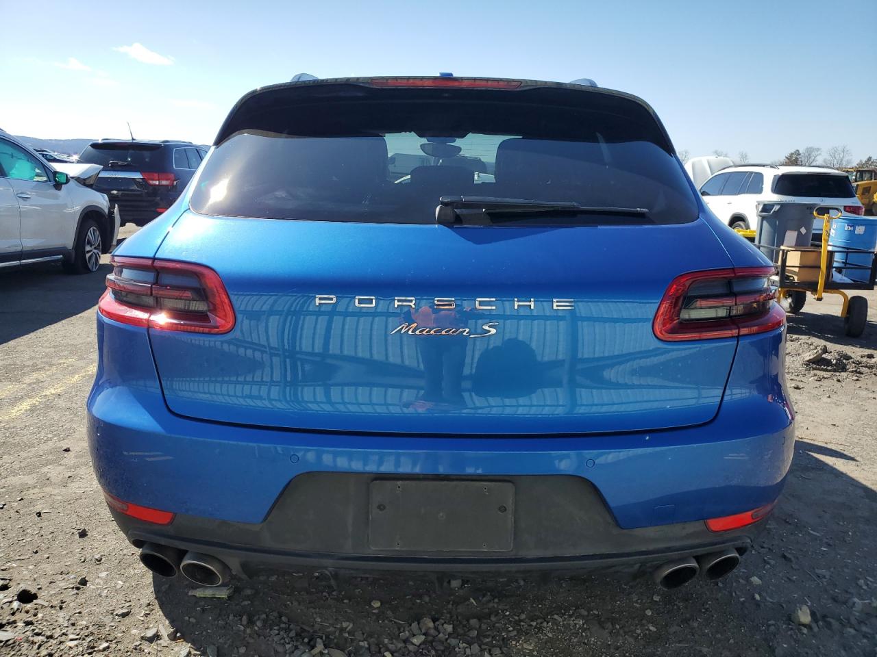 2017 Porsche Macan - Image 6