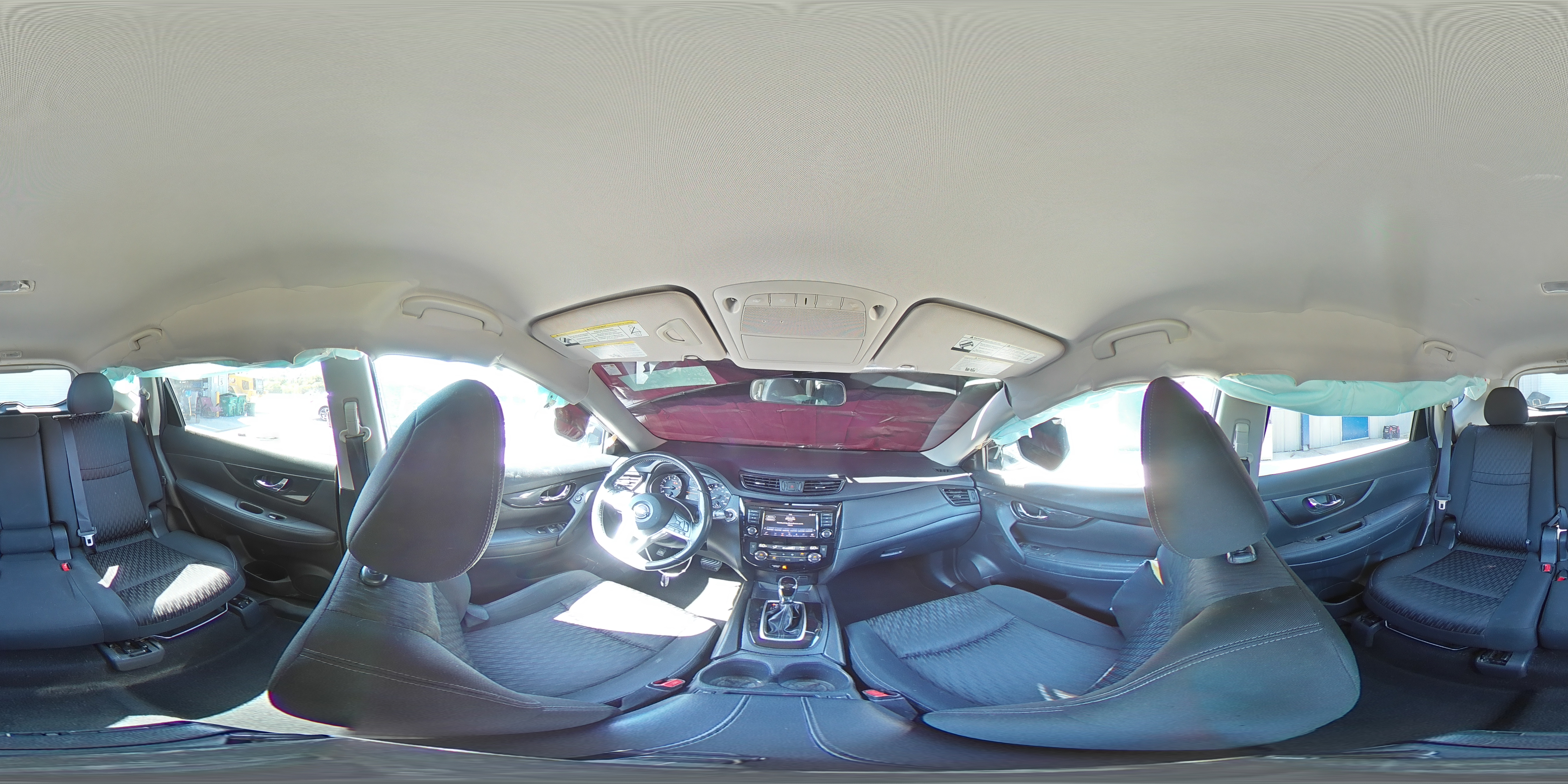 2018 Nissan Rogue - Image 15