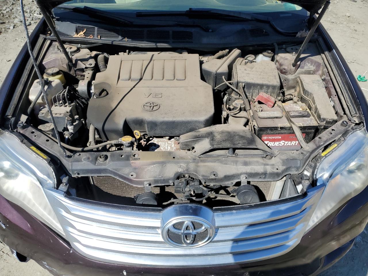 2012 Toyota Avalon - Image 11
