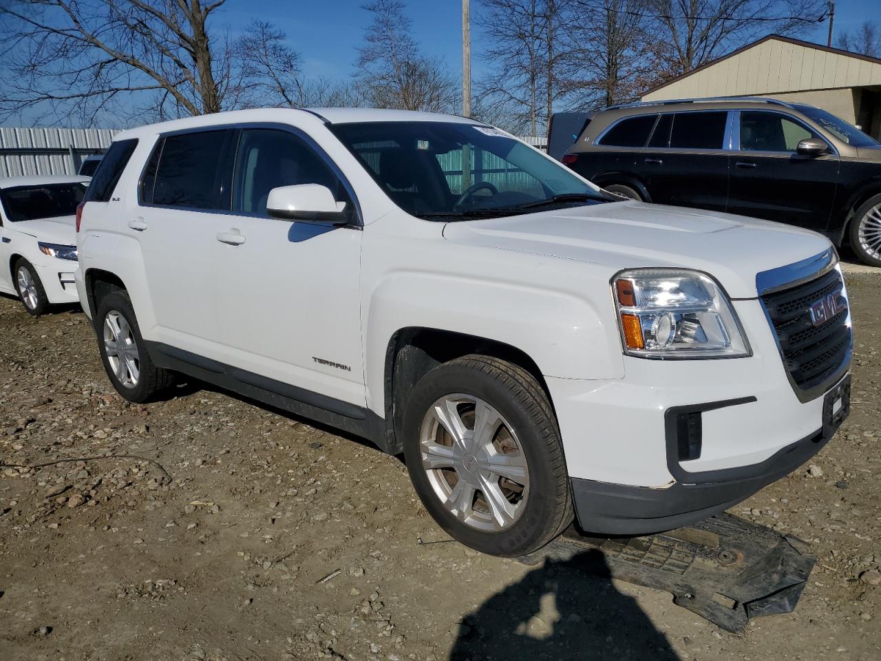 2017 GMC Terrain - Image 4