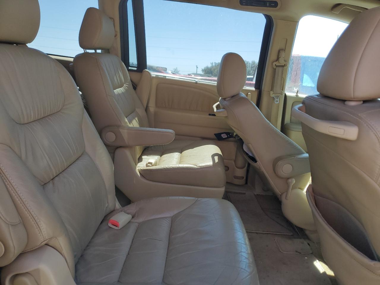 2008 Honda Odyssey - Image 10