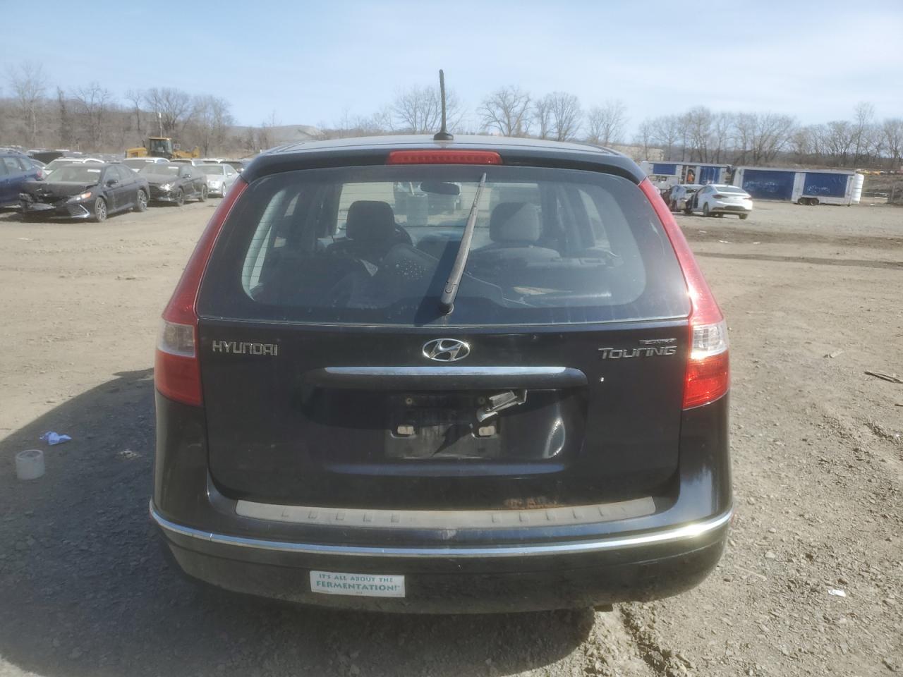 2012 Hyundai Elantra - Image 6