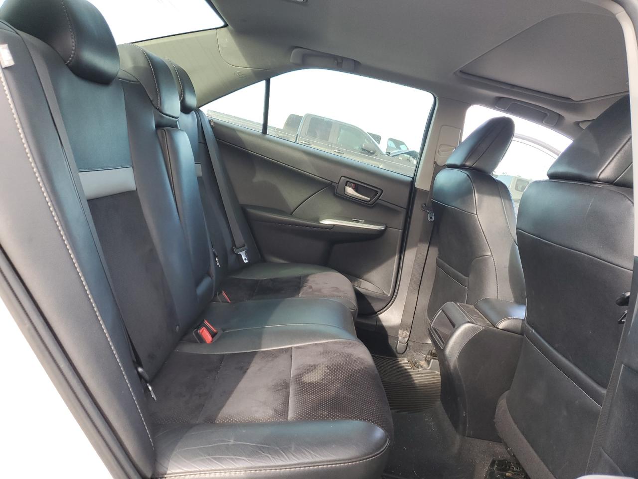 2012 Toyota Camry - Image 10
