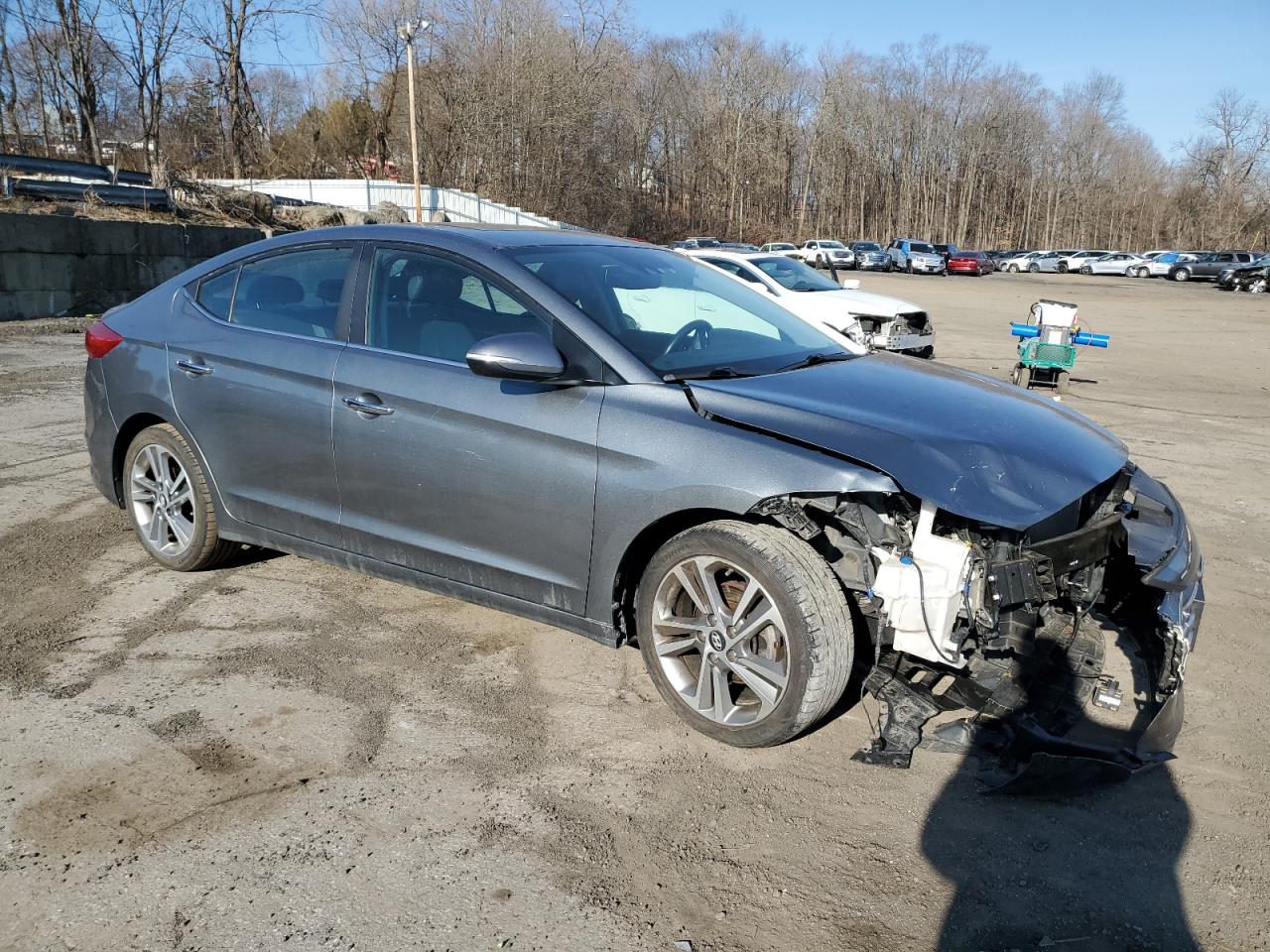 2017 Hyundai Elantra - Image 4