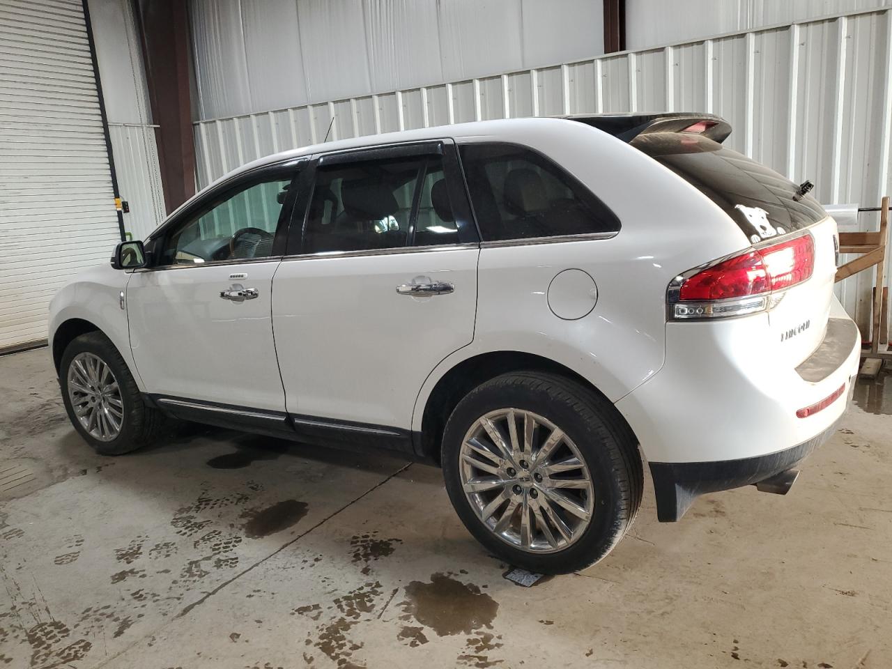 2013 Lincoln MKX - Image 2