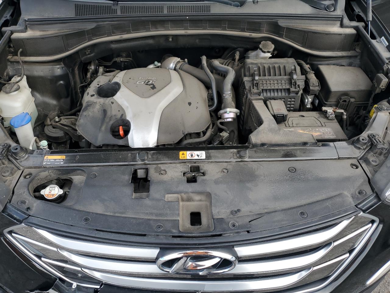 2015 Hyundai Santa Fe - Image 13