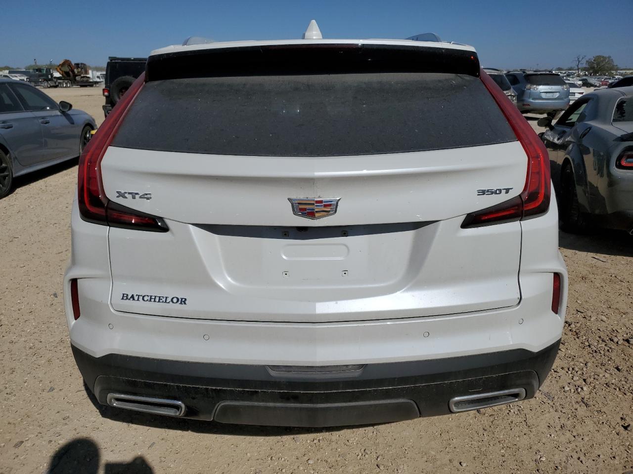 2024 Cadillac Xt4 Premium Luxury VIN: 1GYFZCR44RF239840 Lot: 48870445
