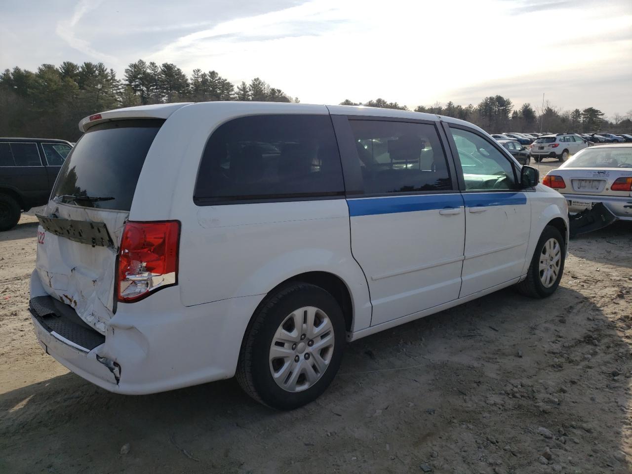 2017 Dodge Caravan - Image 3
