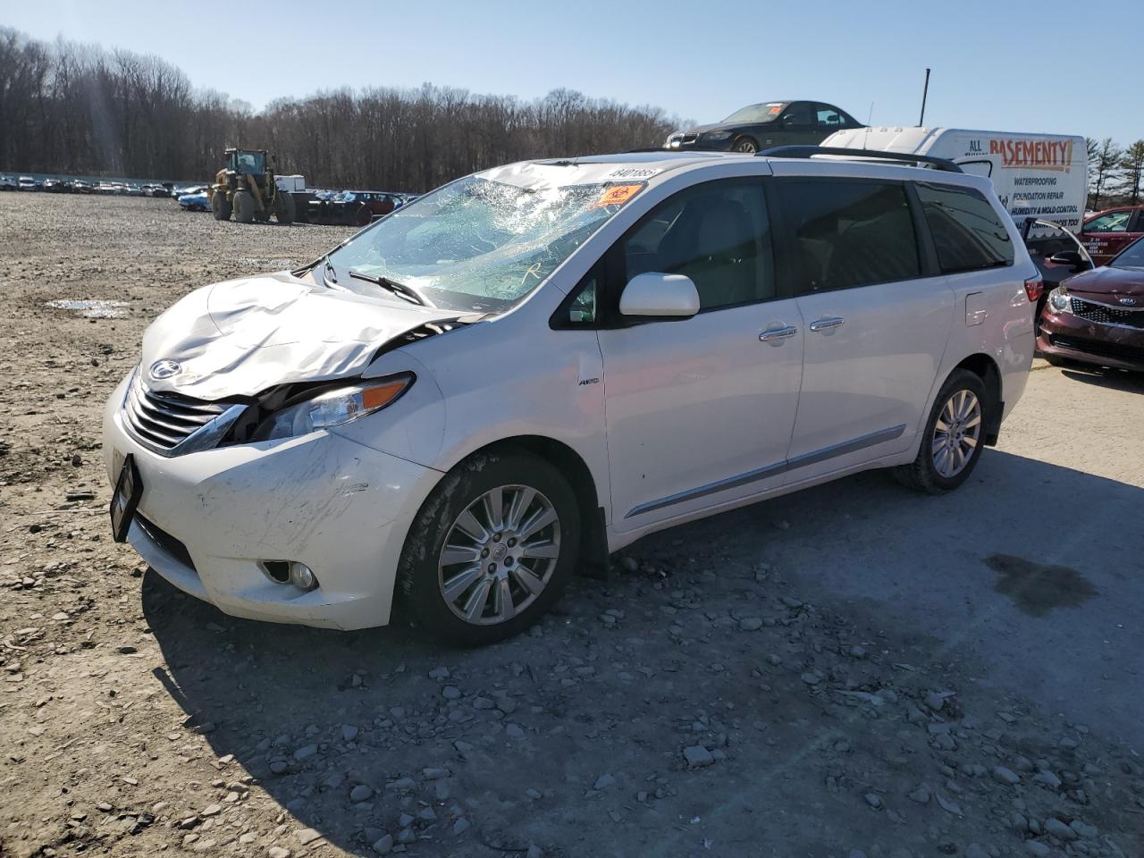 2017 Toyota Sienna - Image 1