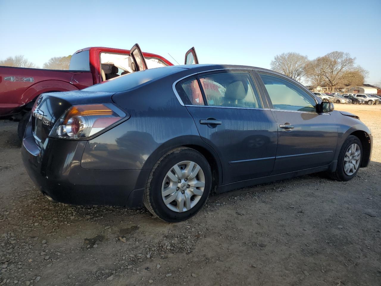 2010 Nissan Altima - Image 3