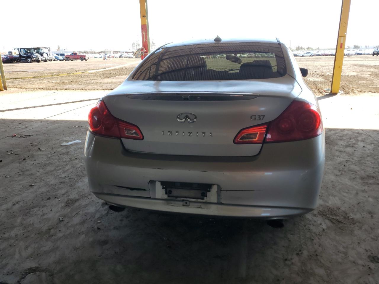 2010 Infiniti G - Image 6