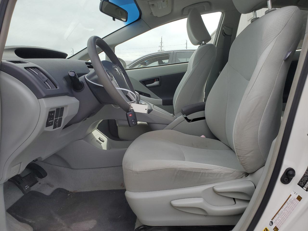 2010 Toyota Prius - Image 7