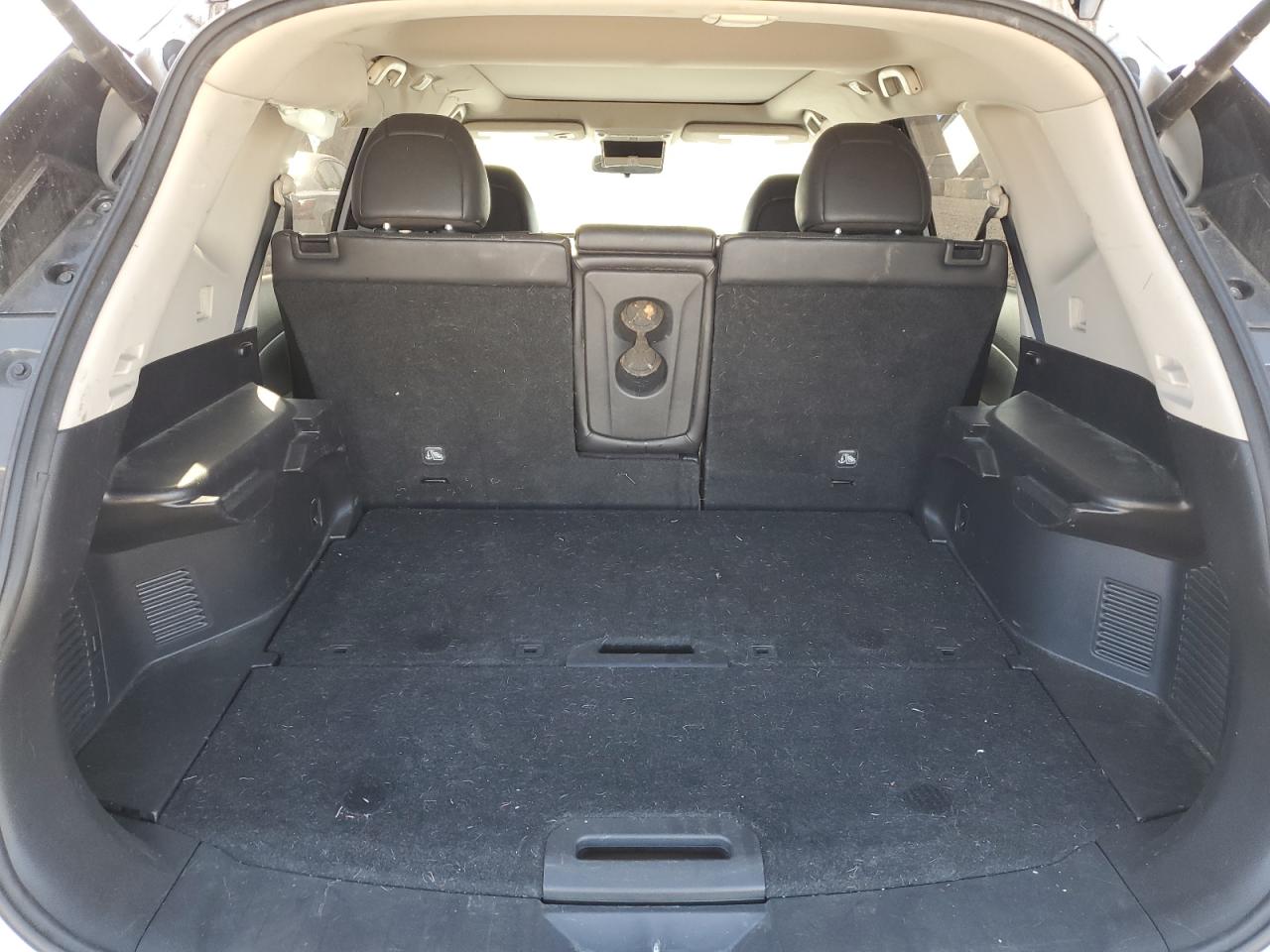 2015 Nissan Rogue - Image 6