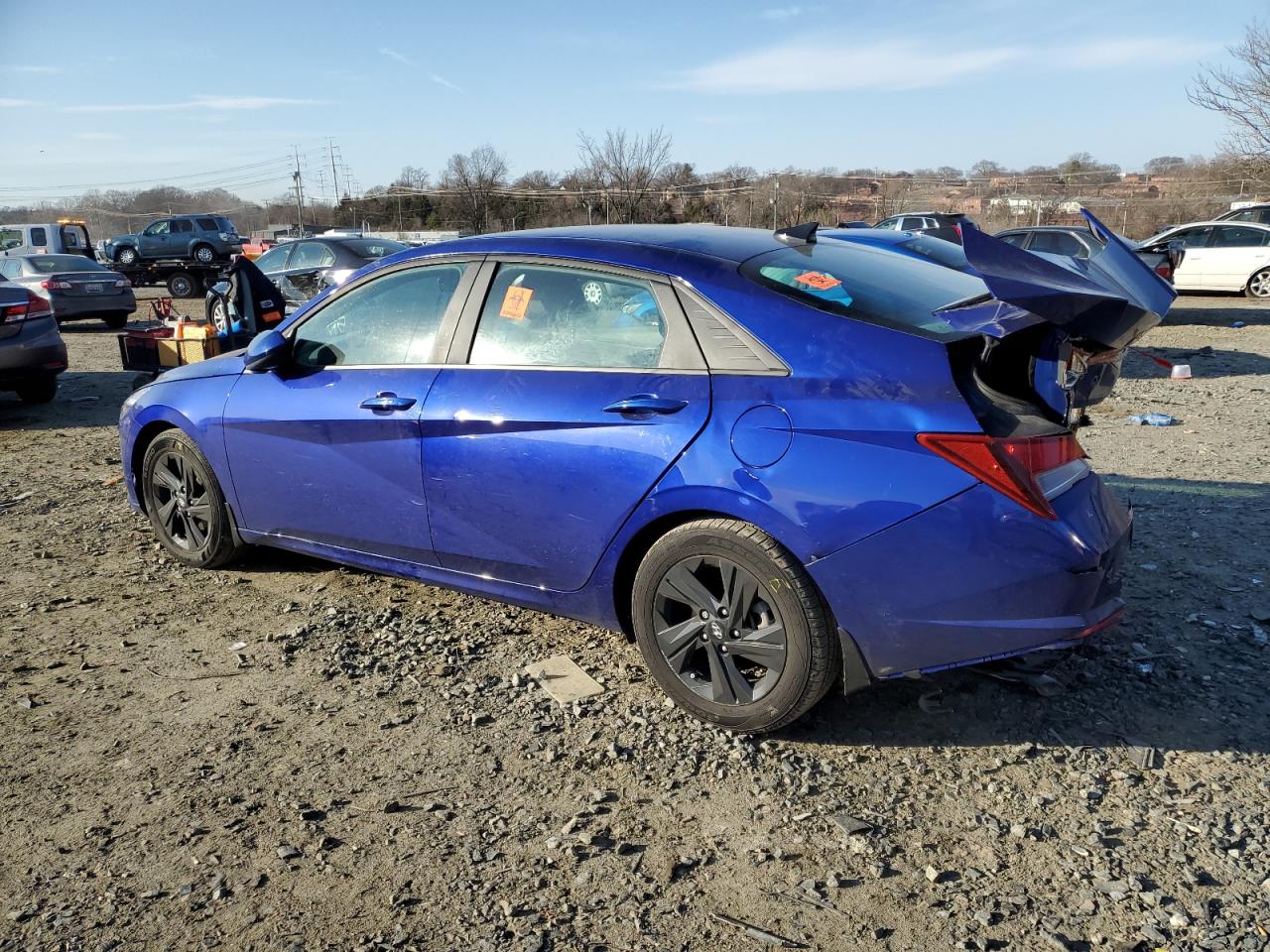 2022 Hyundai Elantra - Image 2