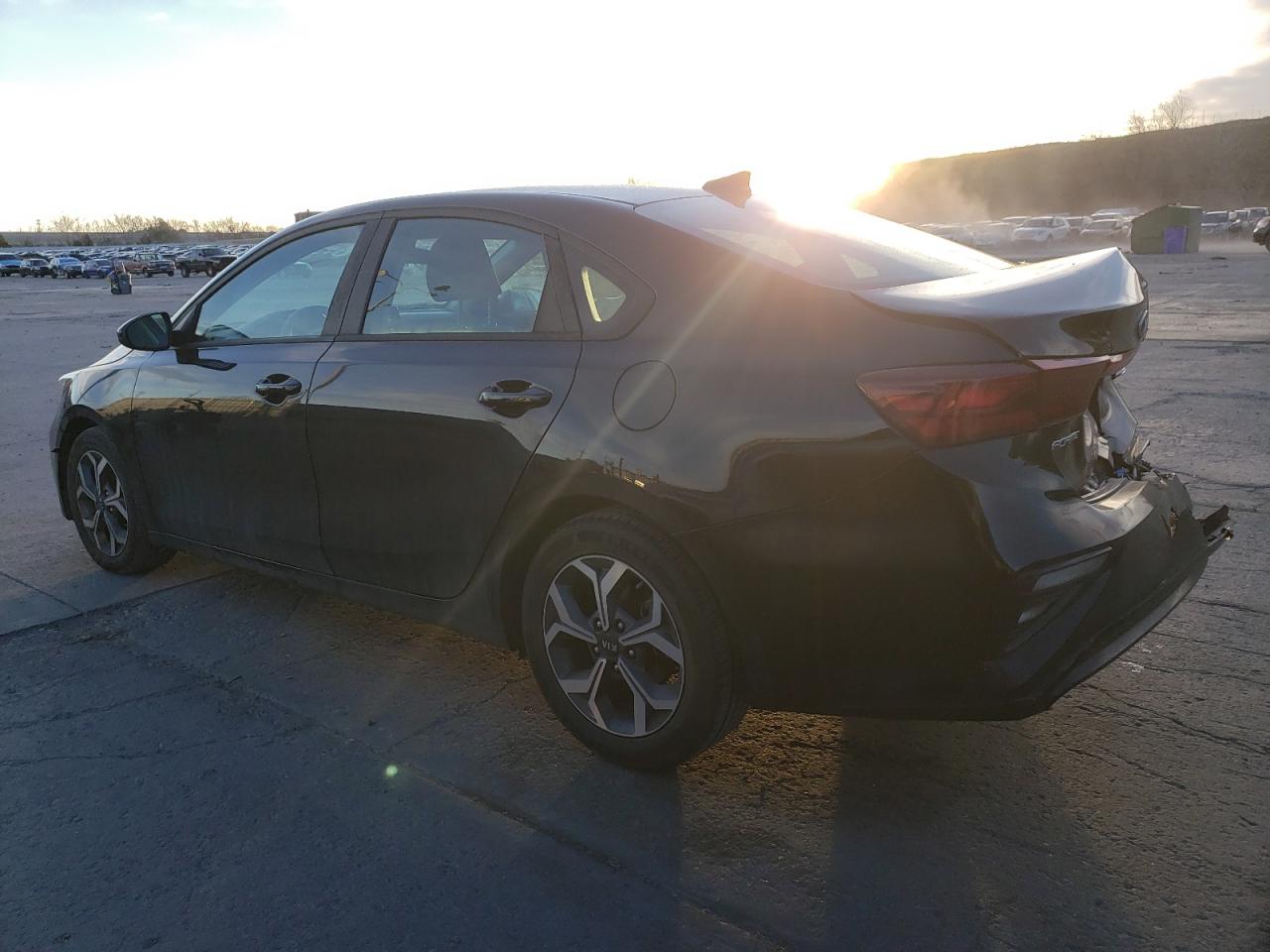 2021 Kia Forte - Image 2