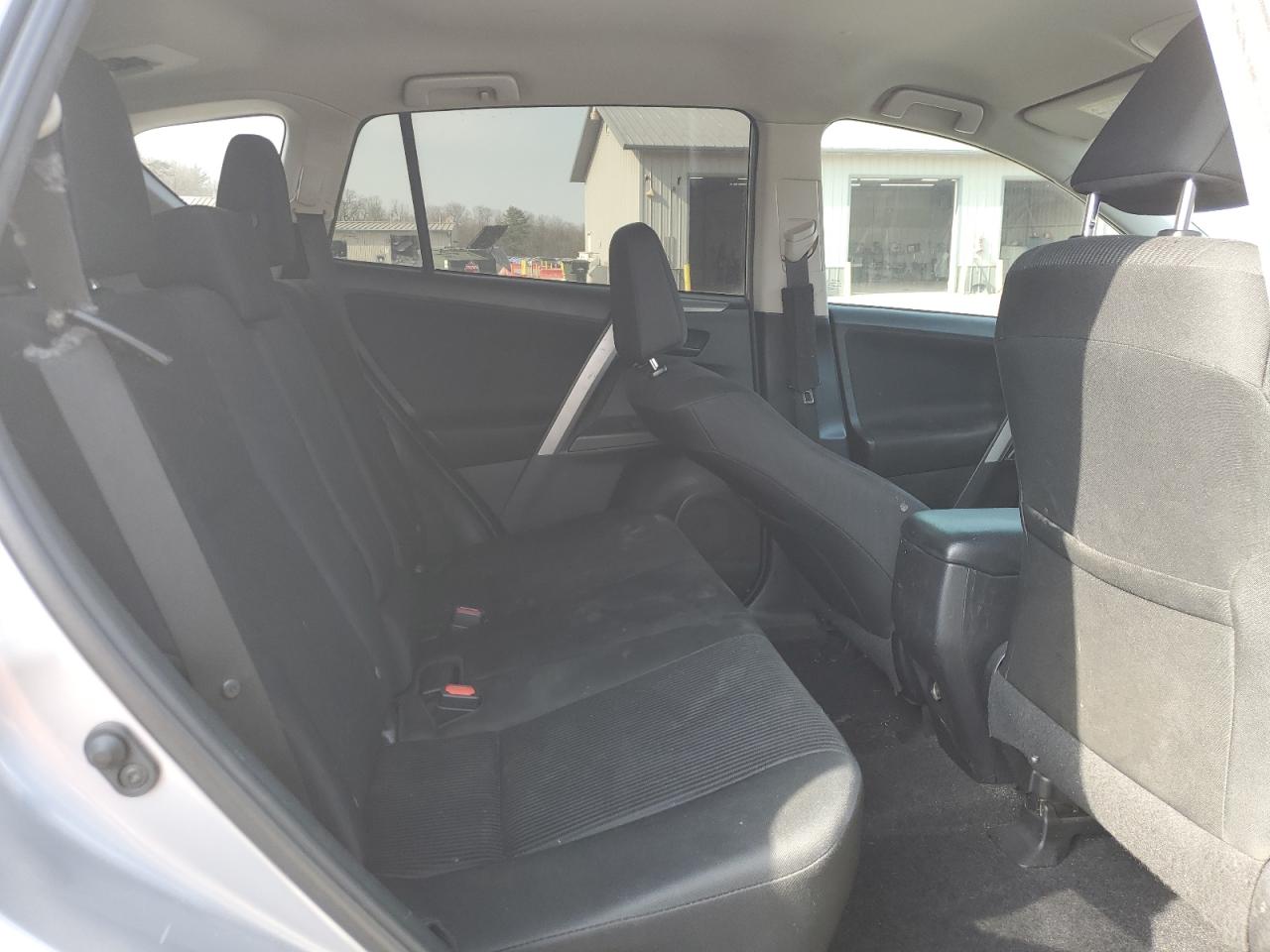 2016 Toyota RAV 4 - Image 11