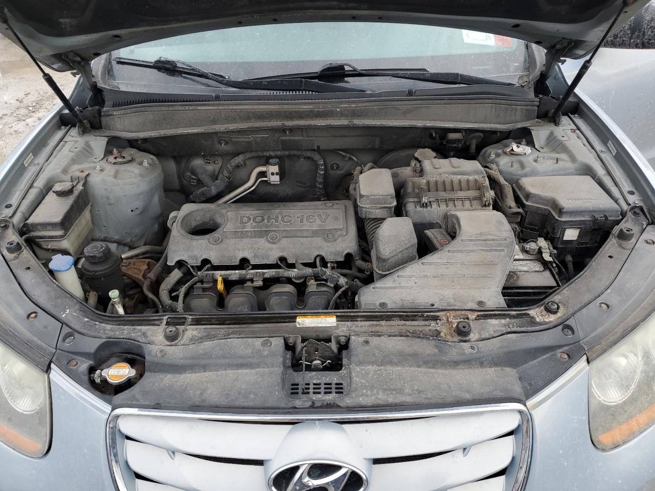 2010 Hyundai Santa Fe - Image 12