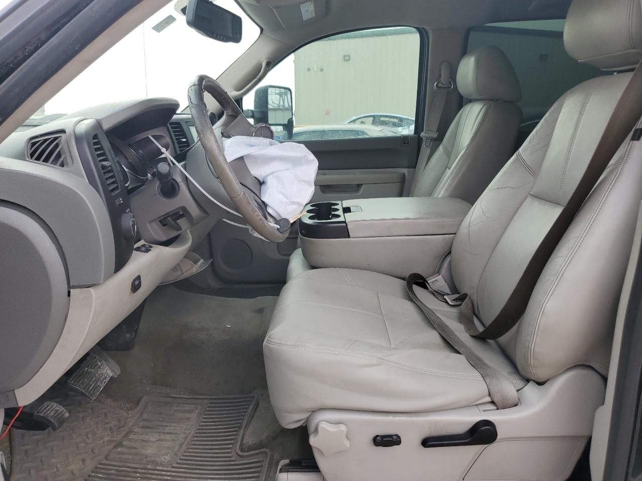 2011 GMC Sierra - Image 7