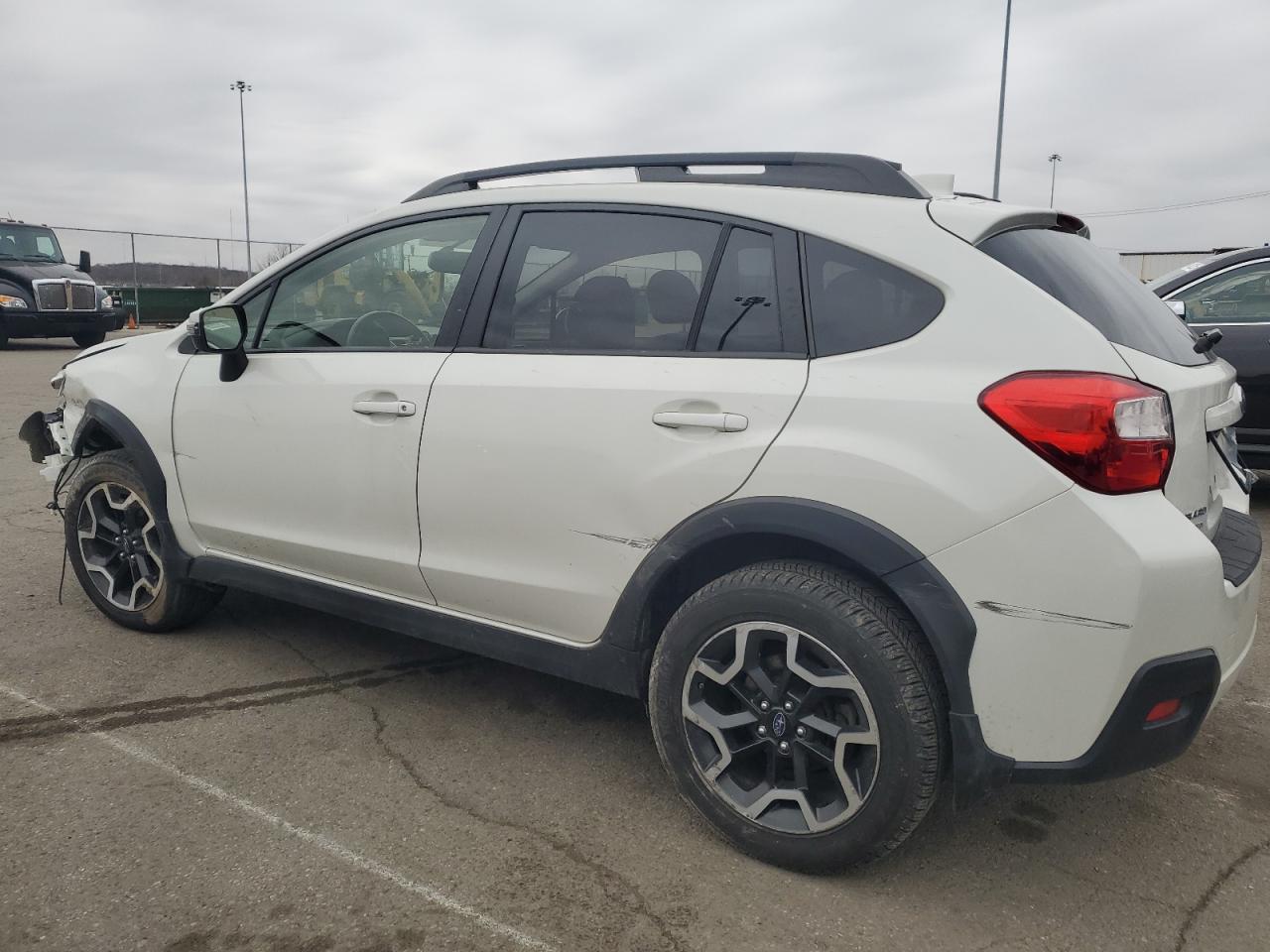 2016 Subaru XV - Image 2