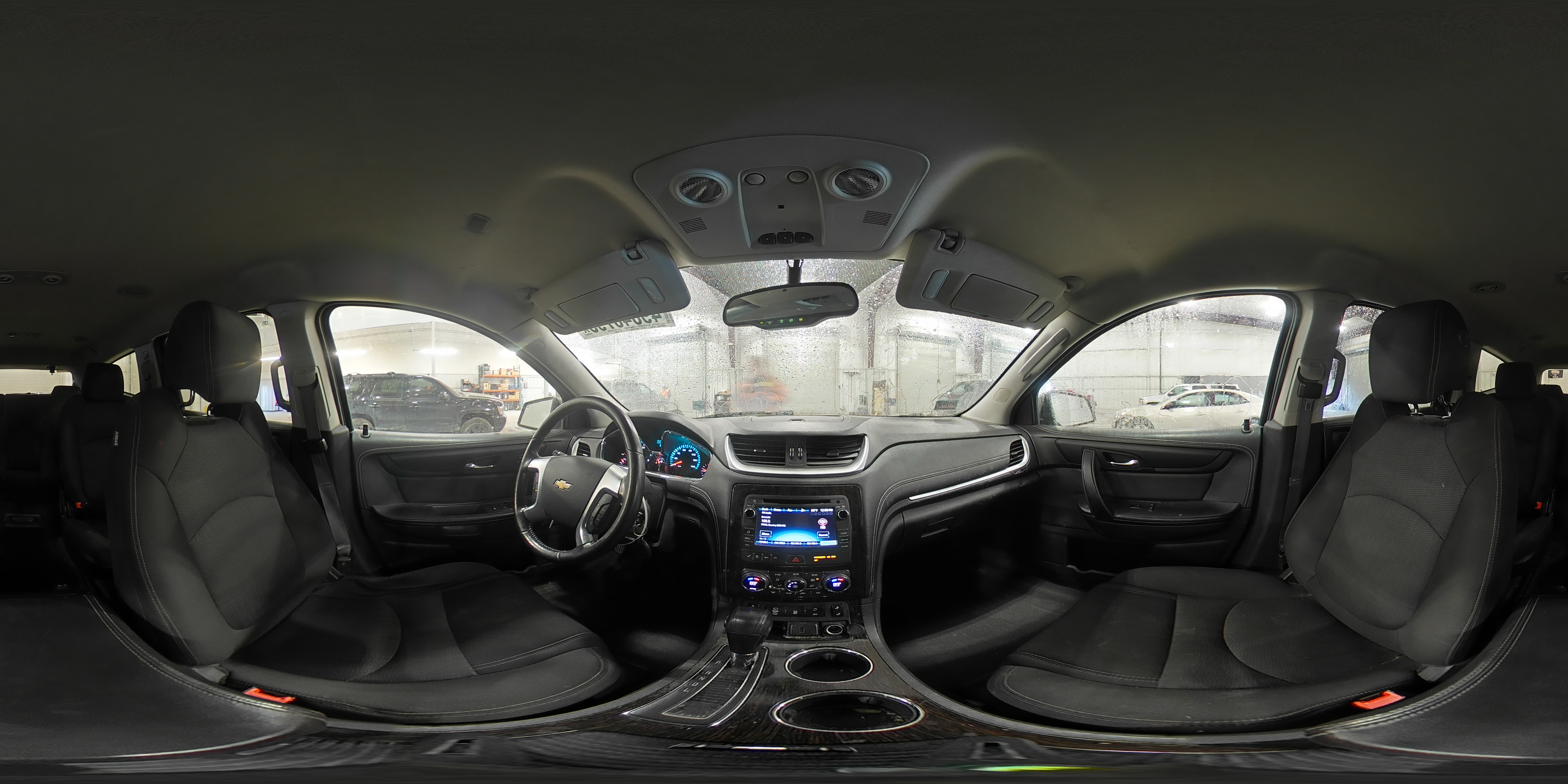 2015 Chevrolet Traverse - Image 14