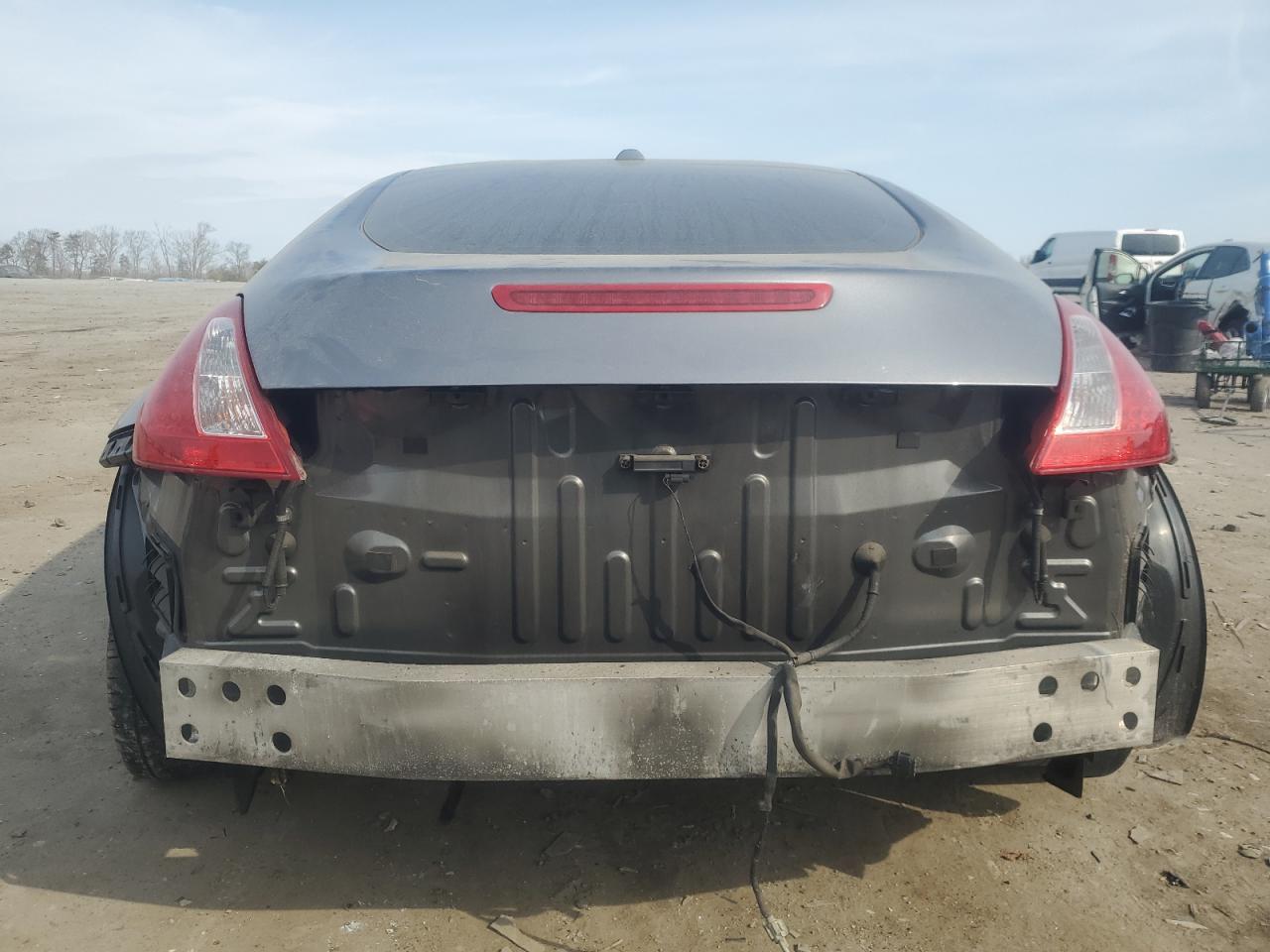 2012 Nissan 370Z - Image 6