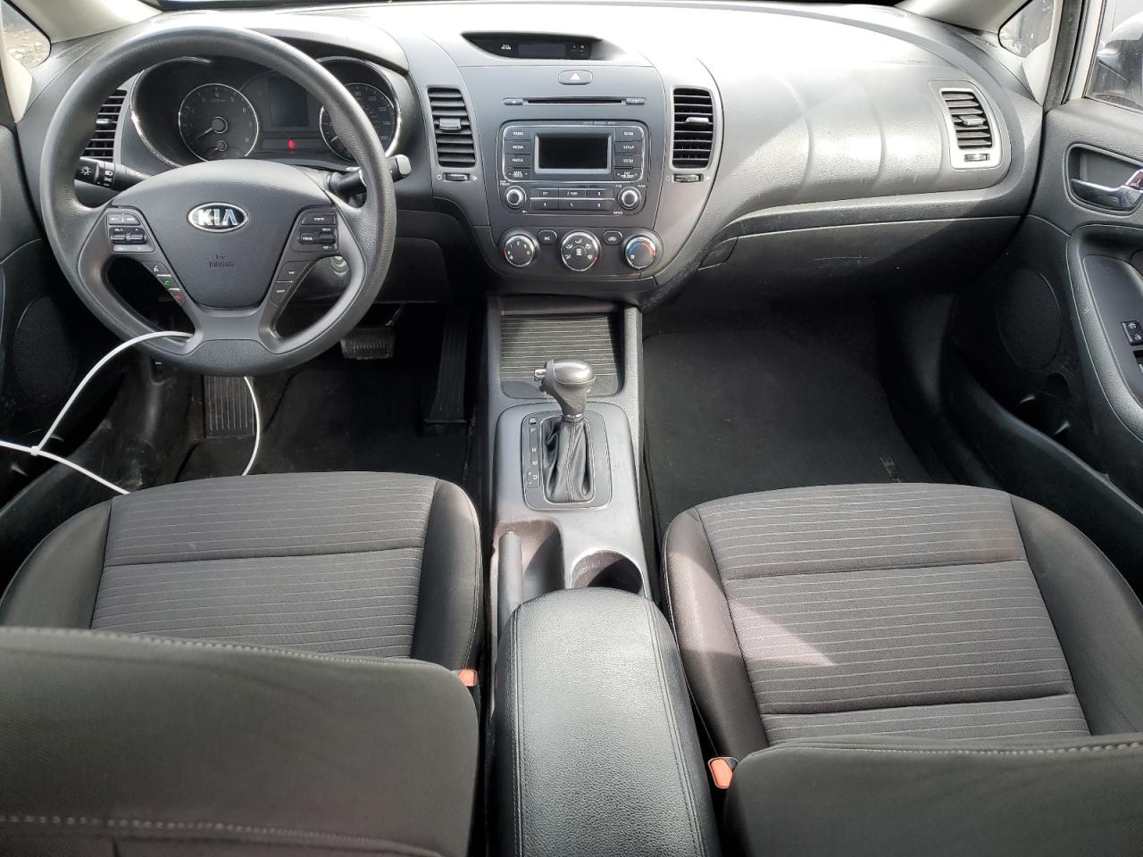 2015 Kia Forte - Image 8