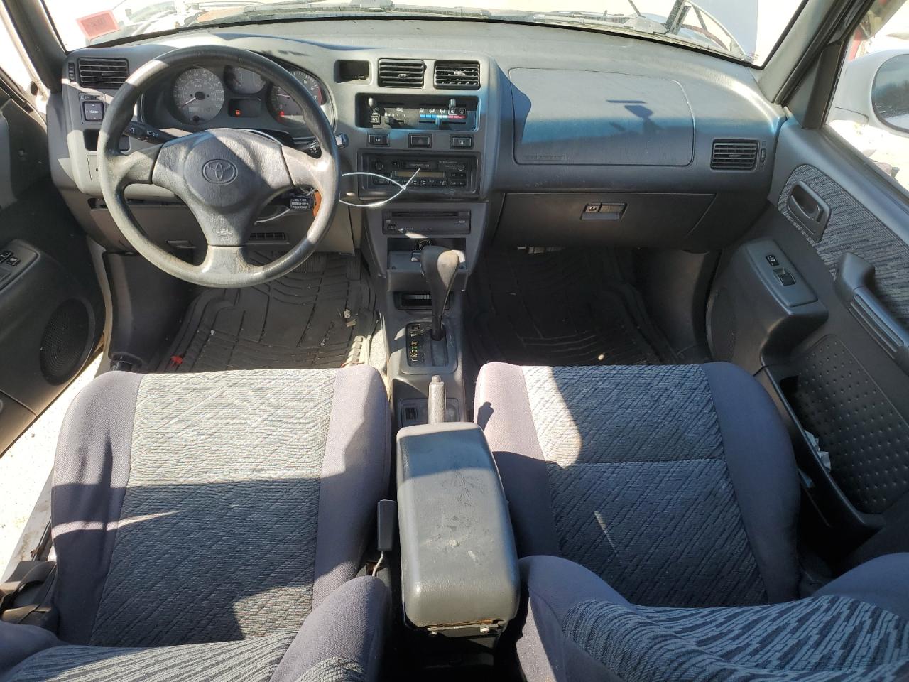 1999 Toyota RAV 4 - Image 8
