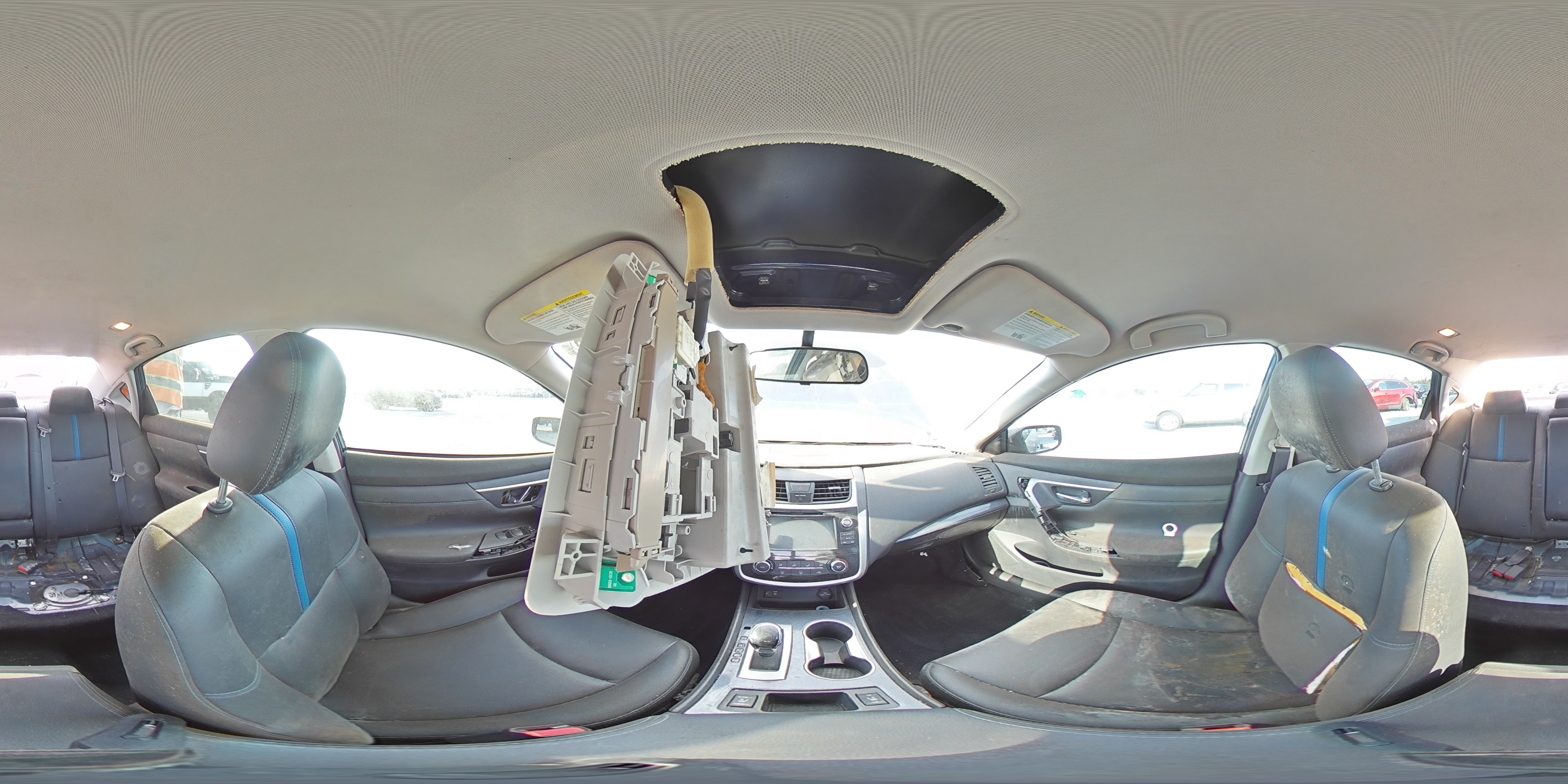 2018 Nissan Altima - Image 12
