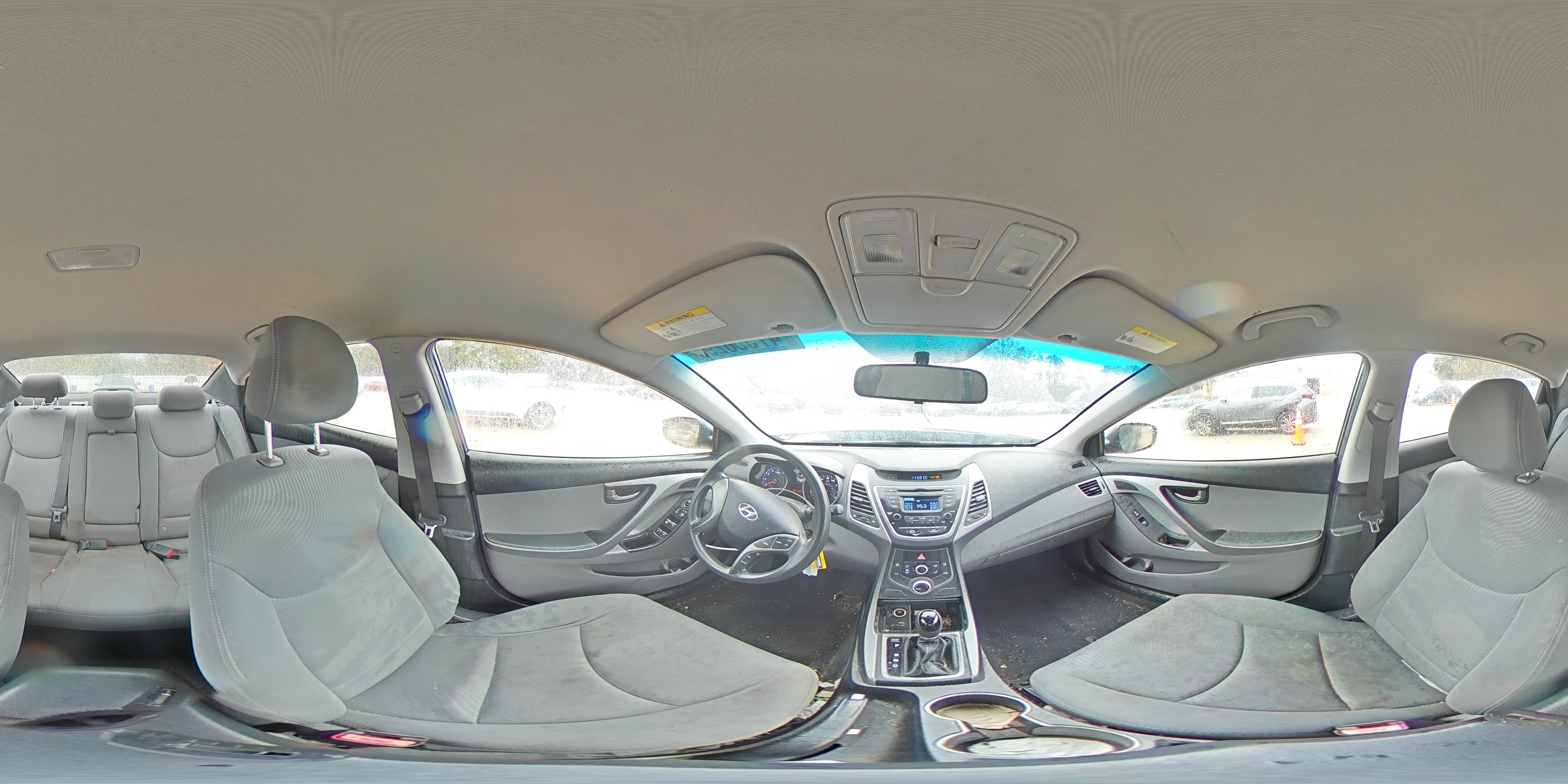2015 Hyundai Elantra - Image 13