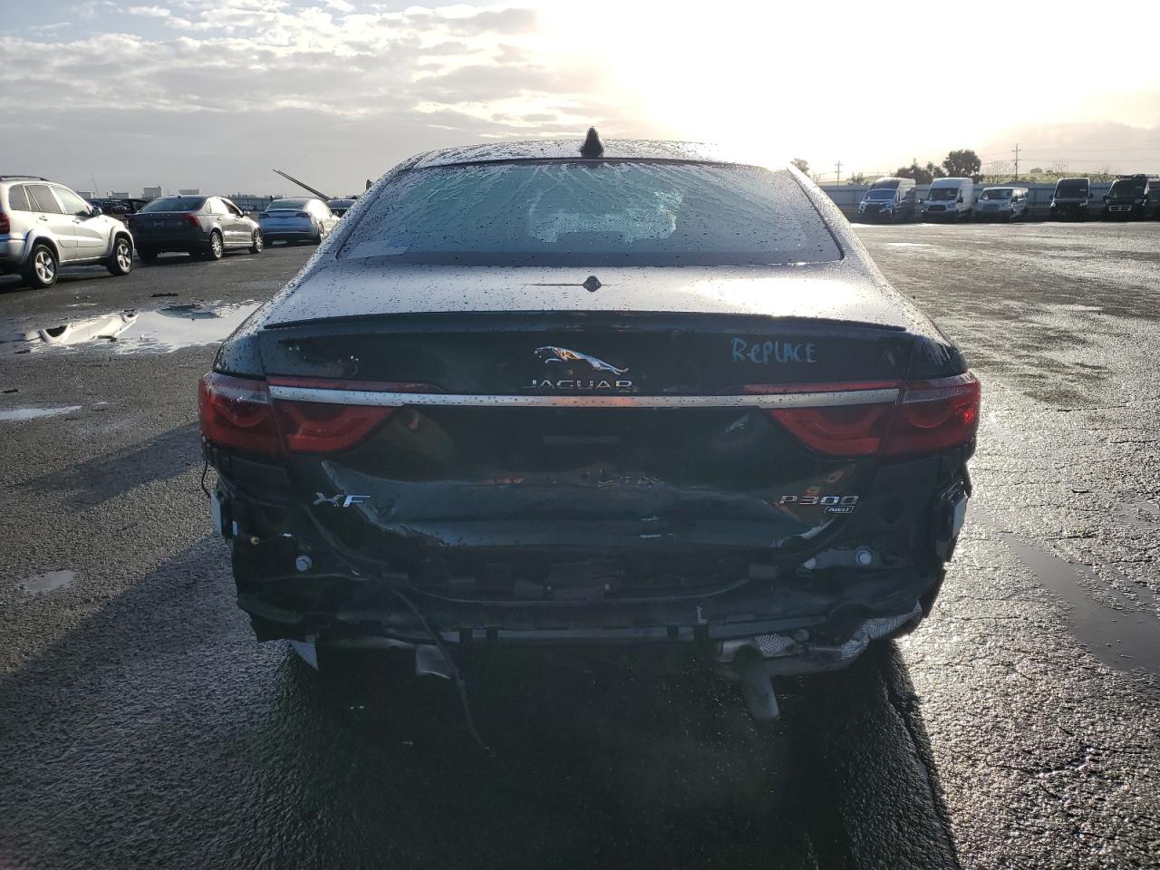 2022 Jaguar XF - Image 6