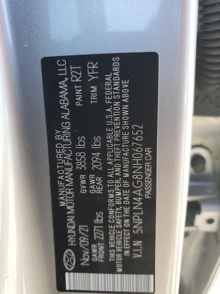 2022 Hyundai Elantra - Image 12