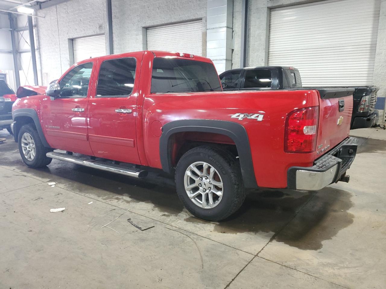 2012 Chevrolet Silverado - Image 2
