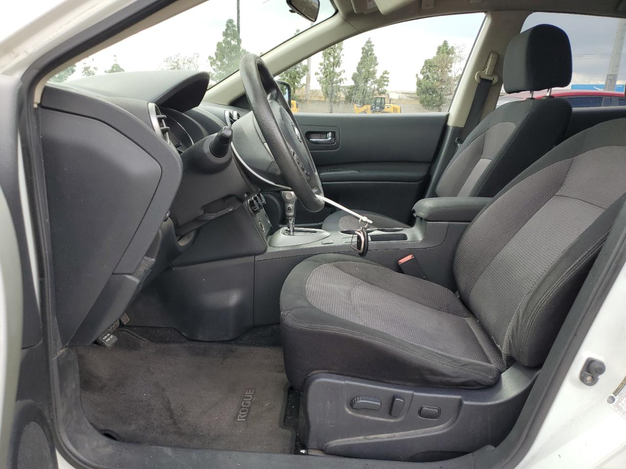 2013 Nissan Rogue - Image 7