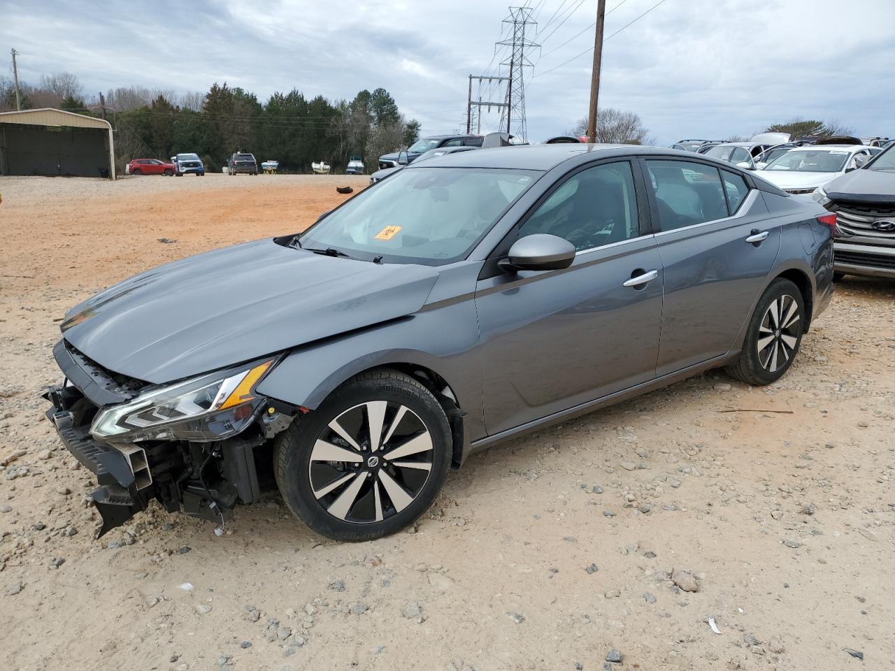 2021 Nissan Altima - Image 1