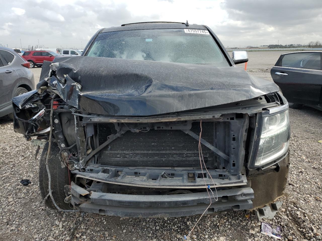 2015 Chevrolet Suburban - Image 5