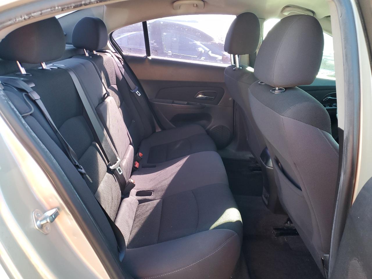 2014 Chevrolet Cruze - Image 10