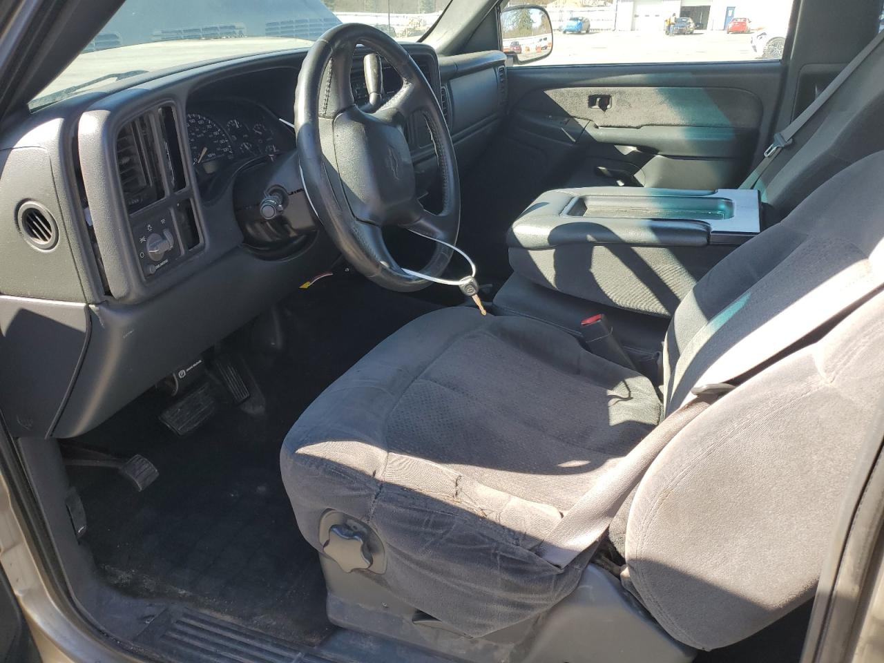 2002 Chevrolet Silverado - Image 7