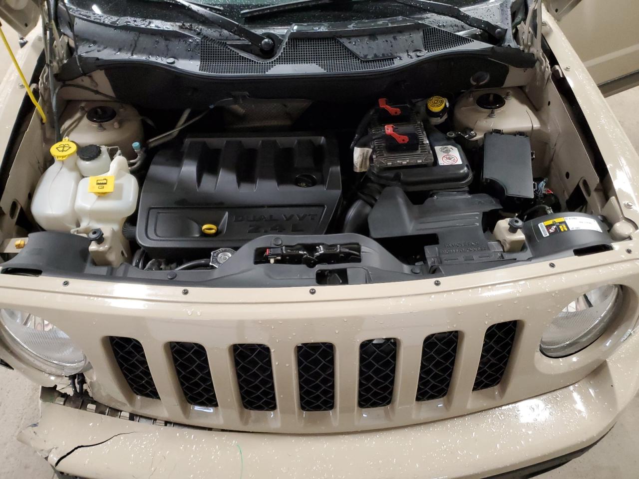 2017 Jeep Liberty (Patriot) - Image 14