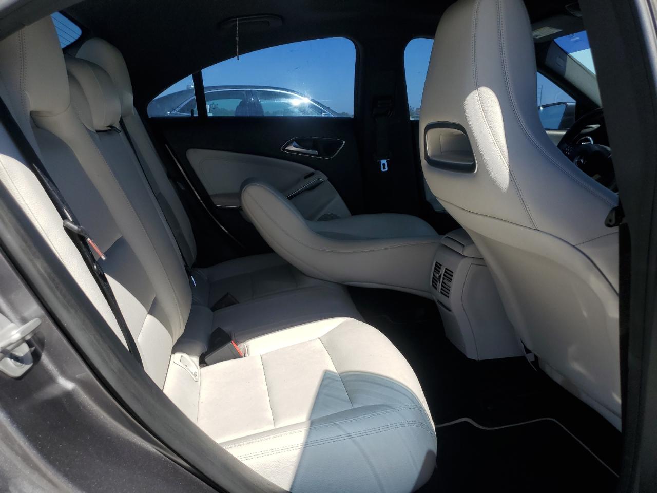 2014 Mercedes-Benz CLA-klasse - Image 10