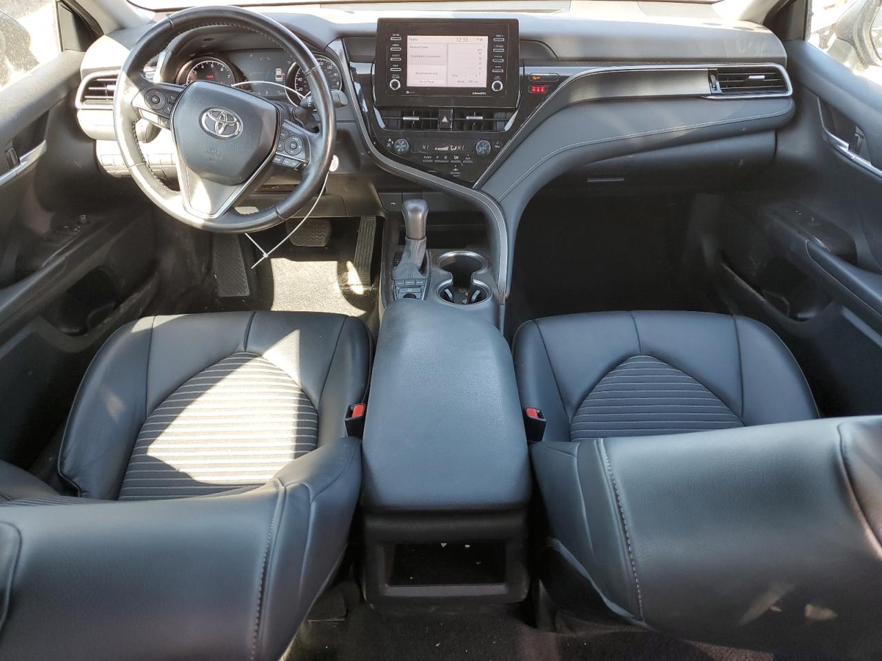 2022 Toyota Camry - Image 8