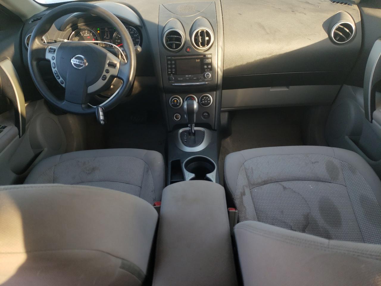 2011 Nissan Rogue - Image 8