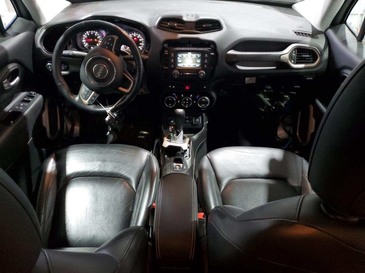 2017 Jeep Renegade - Image 8