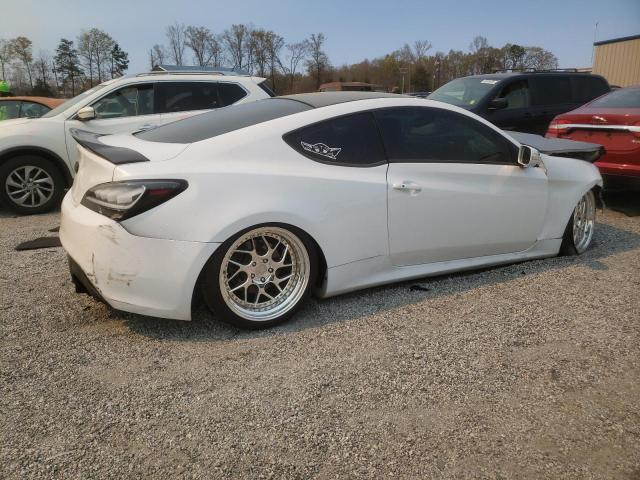 Coupet HYUNDAI GENESIS 2015 Biały