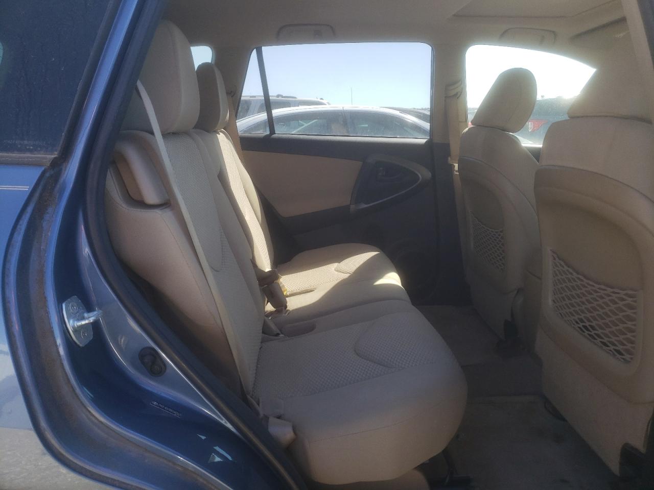 2011 Toyota RAV 4 - Image 11