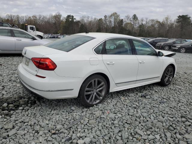  VOLKSWAGEN PASSAT 2016 White