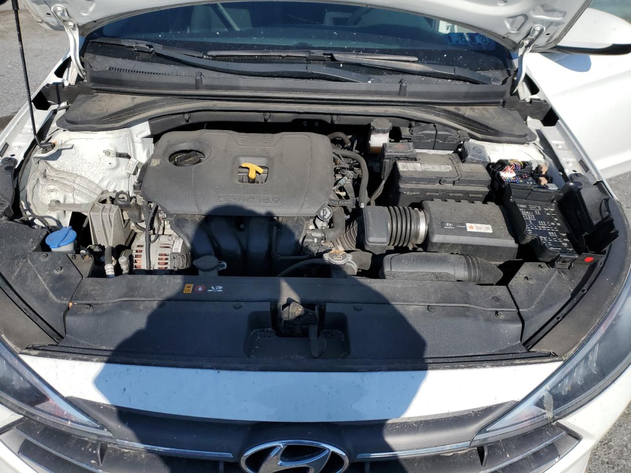 2019 Hyundai Elantra - Image 11