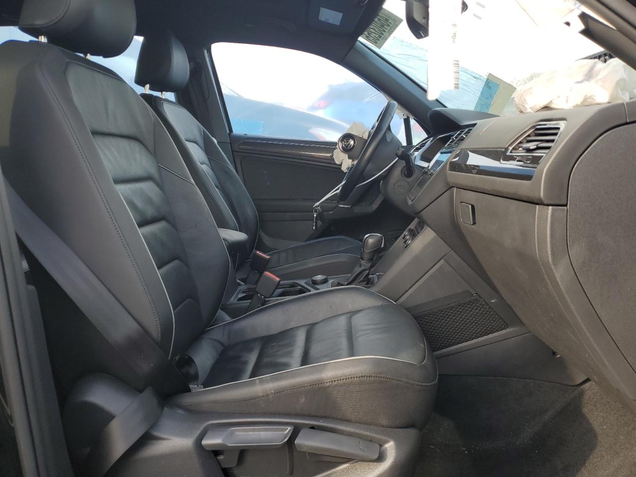 2020 Volkswagen Tiguan - Image 7