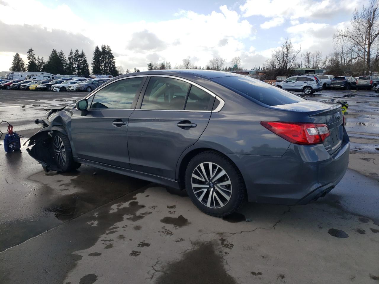 2018 Subaru Legacy - Image 2