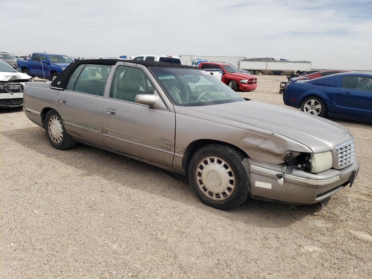 1998 Cadillac De Ville - Image 4